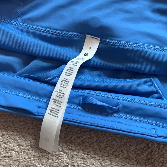 Lululemon Blue Nike speed up 2.5” shorts - Picture 9 of 9